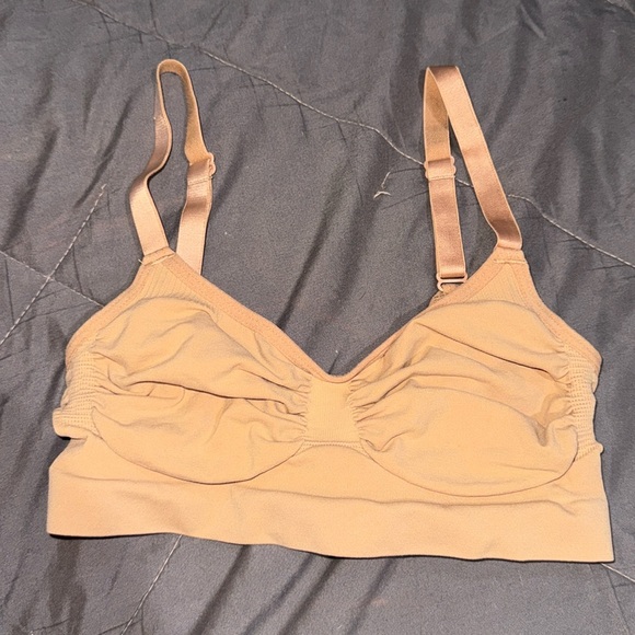 SKIMS SEAMLESS SCULPT BRALETTE - Picture 1 of 6